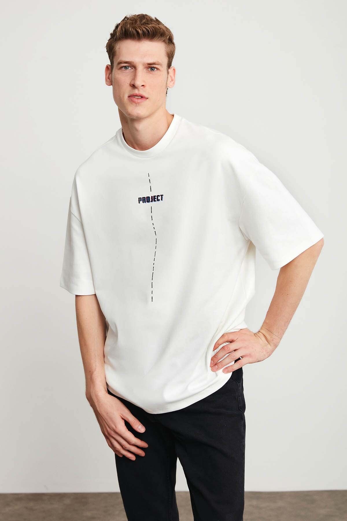 Project Erkek Oversize Fit Kalın Dokulu Kumaşlı Beyaz T-shirt
